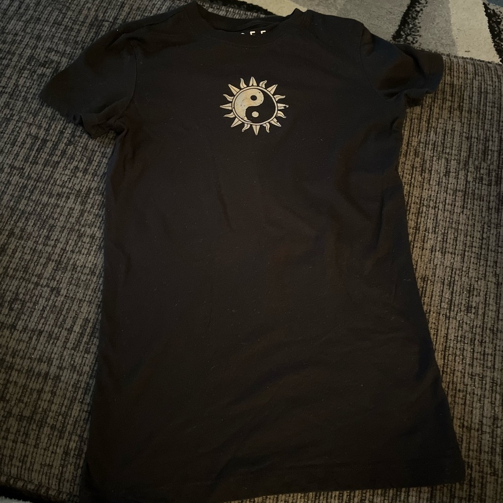 Fitted Tee